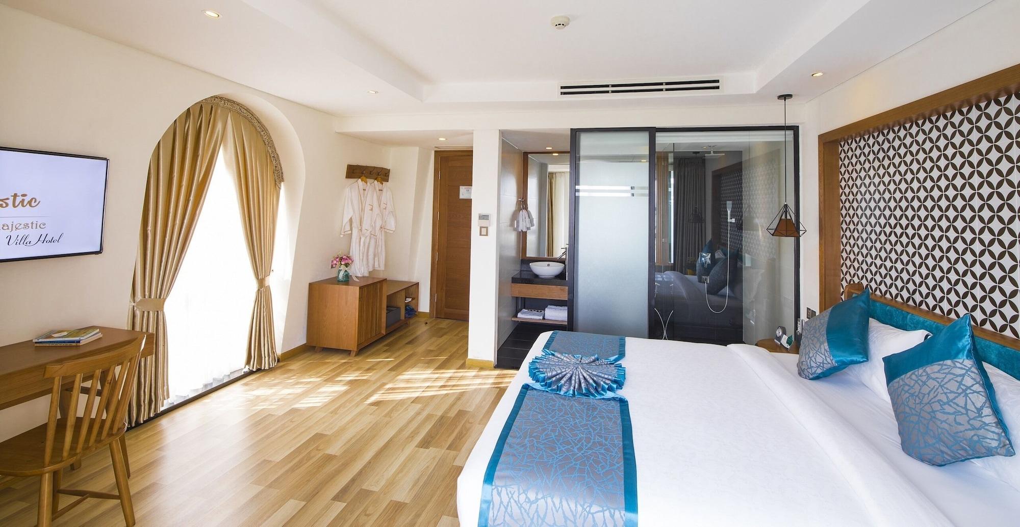 Capital O 781 Brilliant Majestic Hotel Дананг Экстерьер фото